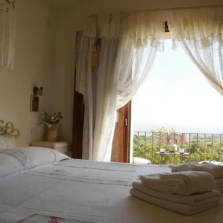 Filo D'oro לינה וארוחת בוקר ארזח'ינה