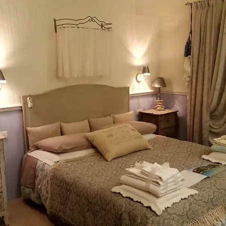 לינה וארוחת בוקר Filo D'oro ארזח'ינה